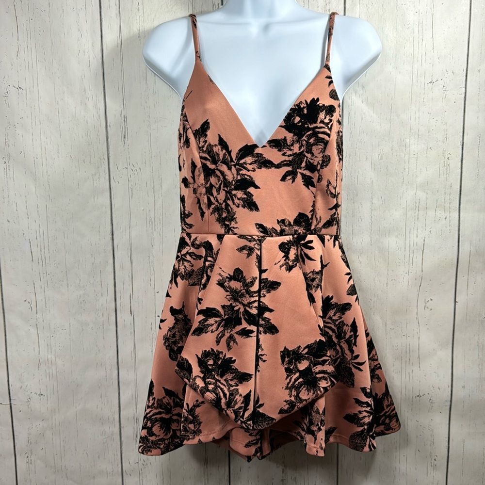 Privy Peach Black Floral Romper Dress Skort Coquette Babydoll V Neck Strappy S